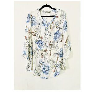 2x Off White The Daniel Rainn Amely Split Neck Top